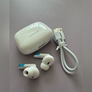 JVC True Wireless Earbuds with Charging Case — White